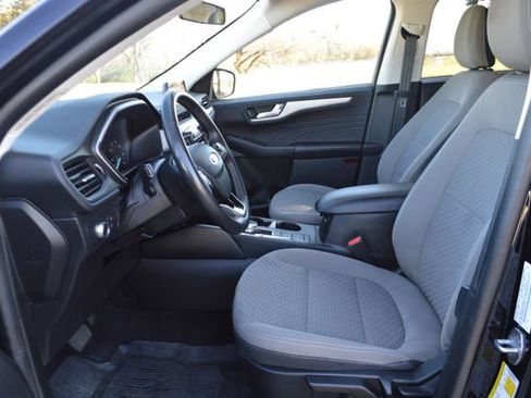 Used 2021 Ford Escape SE w/ Cold Weather Package image 12