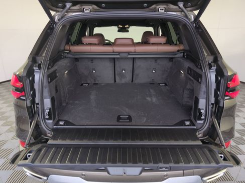Used 2026 BMW X5 sDrive40i w/ Premium Package image 30