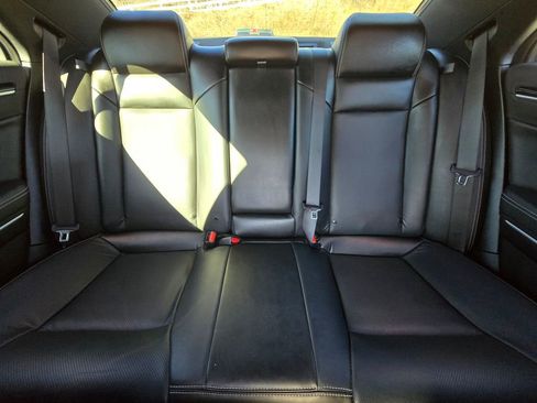 Used 2022 Chrysler 300 S w/ Comfort Group image 43