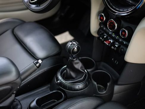 Used 2016 MINI Cooper 2-Door Hardtop FWD image 32