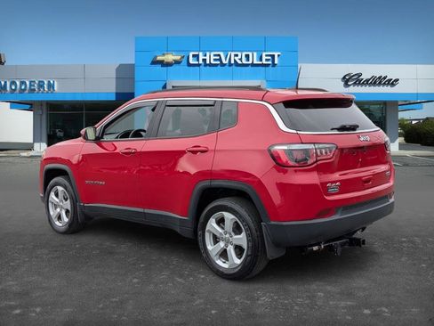 Used 2018 Jeep Compass Latitude w/ Popular Equipment Group image 3