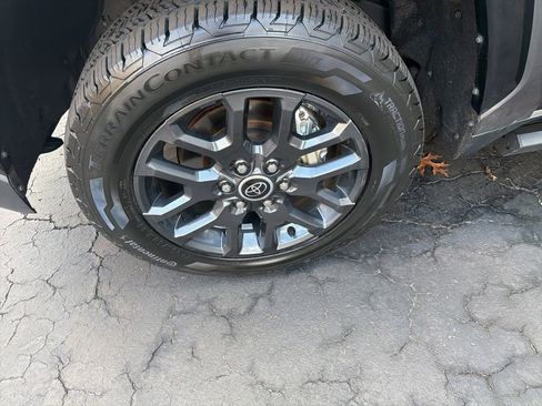 Used 2023 Toyota Tundra Platinum image 18