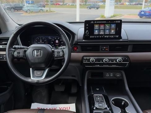 Used 2023 Honda Pilot Elite image 16
