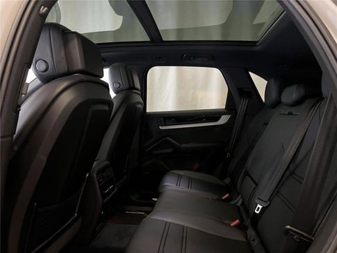 New 2026 Porsche Cayenne E-Hybrid image 24