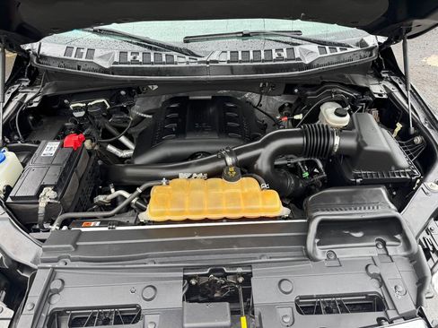 Used 2015 Ford F150 Platinum w/ Equipment Group 701A Luxury image 33