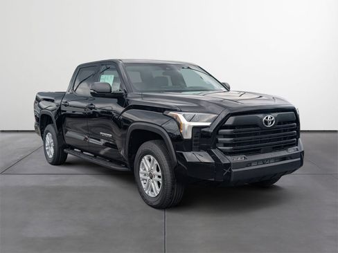 New 2026 Toyota Tundra SR5 AWD/4WD image 7