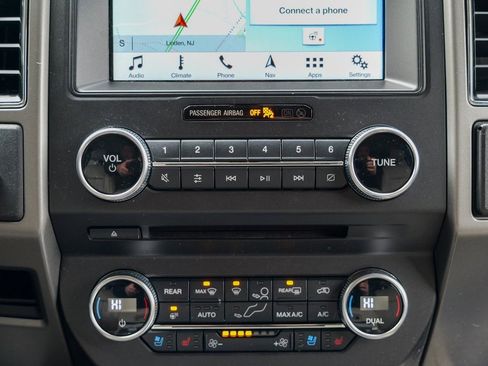 Used 2018 Ford Expedition XLT w/ Equipment Group 202A image 50