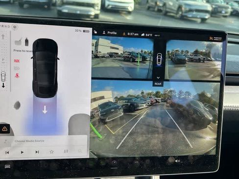 Used 2026 Tesla Model Y 2WD image 11