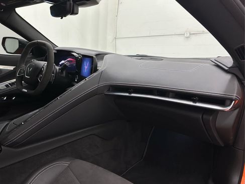 Used 2023 Chevrolet Corvette Z06 RWD image 21
