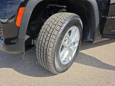 New 2026 Jeep Grand Cherokee Laredo X image 32