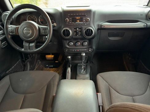 Used 2015 Jeep Wrangler Unlimited Sport w/ Quick Order Package 24S image 11