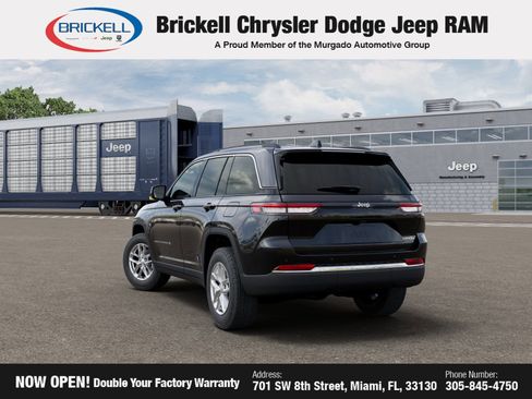 New 2025 Jeep Grand Cherokee Laredo X image 3