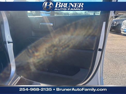 Used 2022 Chevrolet Silverado 2500 Custom w/ Custom Value Package image 15