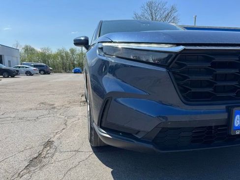 Used 2024 Honda CR-V LX image 10