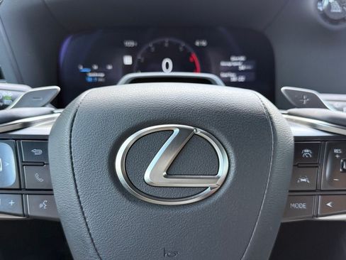Used 2024 Lexus GX 550 w/ Accessory Package (31) AWD/4WD image 30