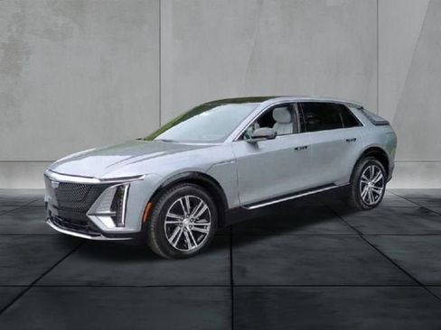 New 2026 Cadillac Lyriq Luxury RWD image 4