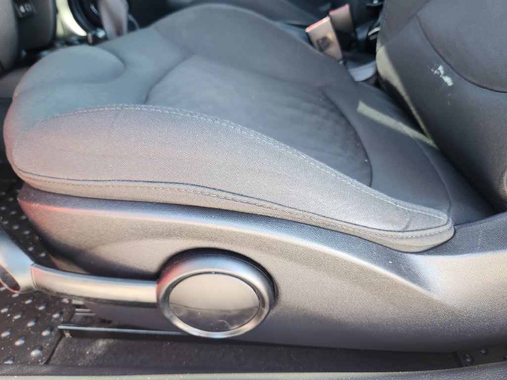 Used 2011 MINI Cooper Clubman FWD image 8