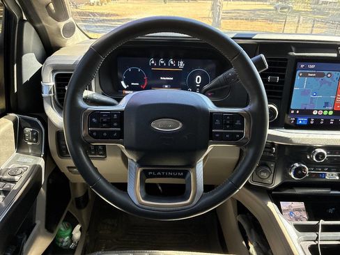 Used 2025 Ford F350 Platinum w/ Platinum Plus Package image 11