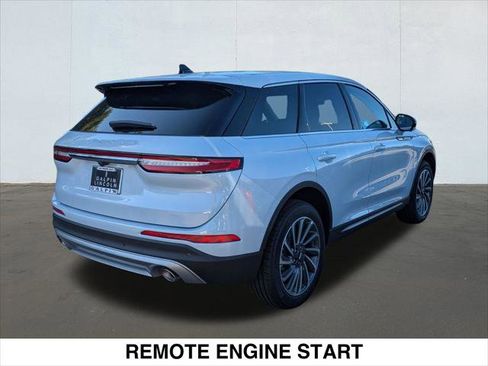 New 2025 Lincoln Corsair Reserve image 2