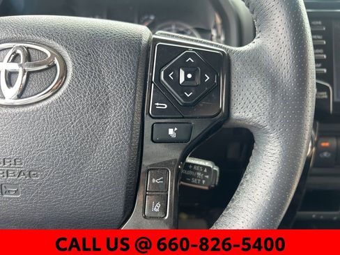 Used 2022 Toyota 4Runner TRD Off-Road Premium w/ TRD Black Wheel Package (TMS) AWD/4WD image 20