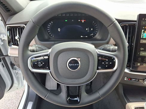 Used 2026 Volvo XC90 B6 Plus w/ Protection Package AWD/4WD image 14
