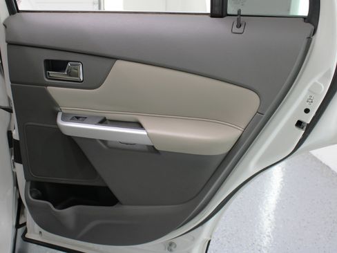 Used 2012 Ford Edge Limited image 43