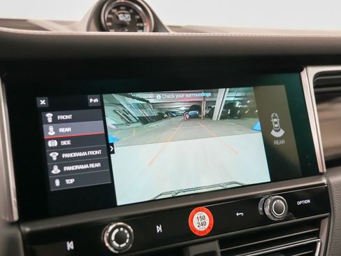 New 2026 Porsche Macan S image 32