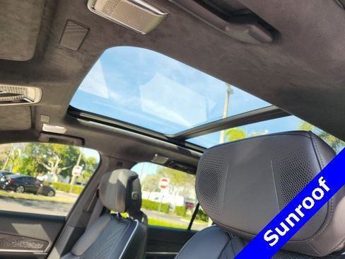 Used 2026 Cadillac Vistiq Platinum image 5