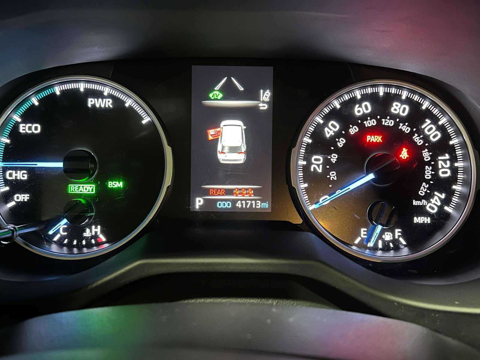 Used 2021 Toyota RAV4 LE AWD/4WD image 29