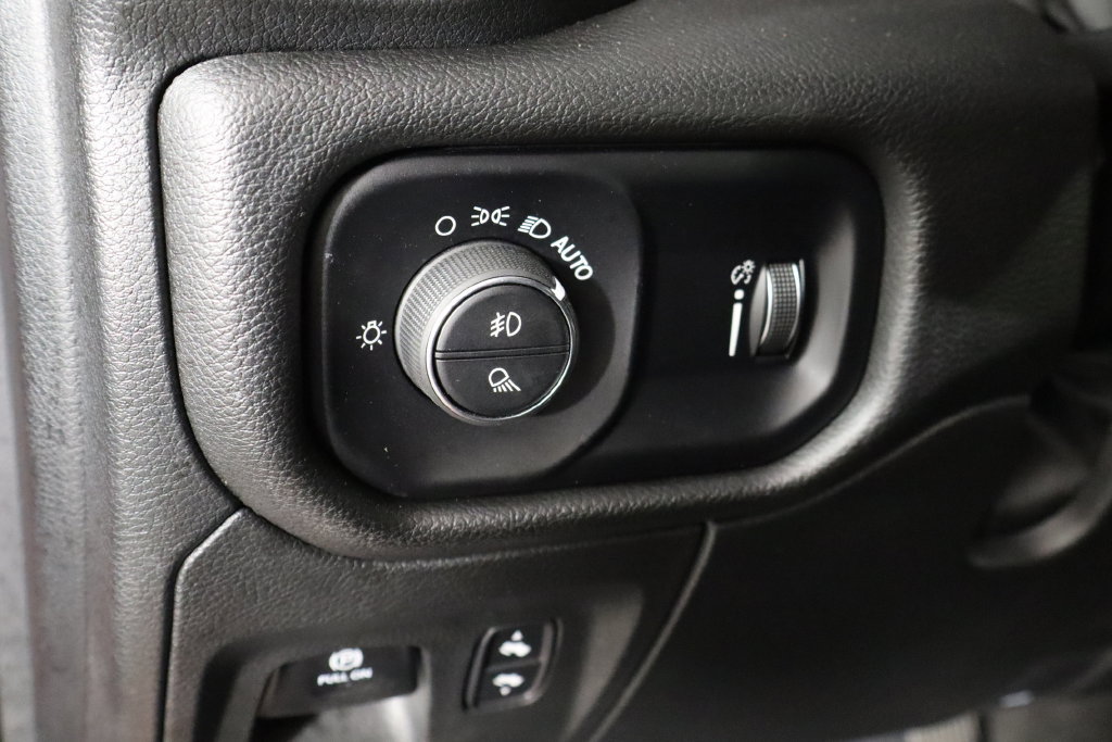 Used 2023 RAM 1500 Big Horn AWD/4WD image 16