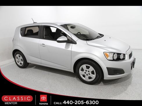 Used 2016 Chevrolet Sonic LS image 1