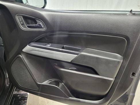 Used 2017 Chevrolet Colorado LT w/ LT Convenience Package image 54