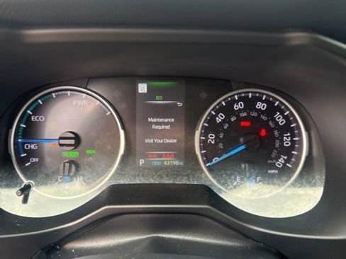 Used 2022 Toyota RAV4 XLE image 4