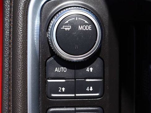 Used 2022 GMC Sierra 2500 AT4 w/ AT4 Premium Plus Package AWD/4WD image 26