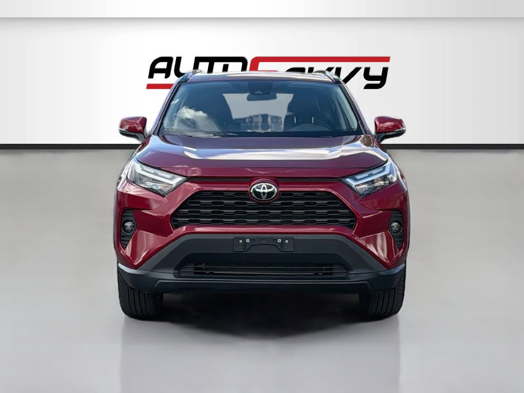 Used 2025 Toyota RAV4 XLE Premium FWD image 2