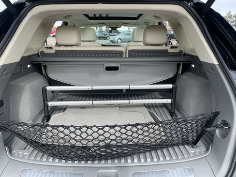 Certified 2025 Cadillac XT5 Premium Luxury w/ LPO, Floor Liner Package image 17