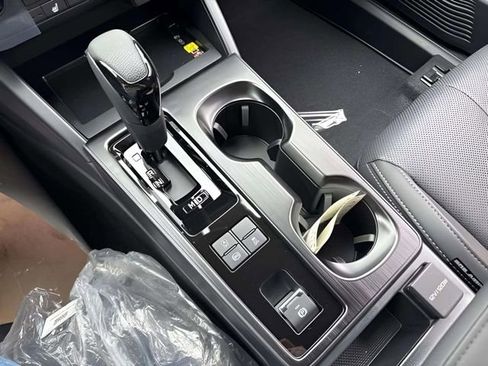 New 2026 Subaru Outback Limited AWD/4WD image 14