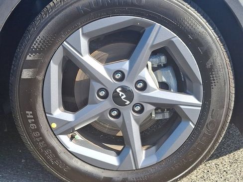 Certified 2025 Kia K4 FWD image 8