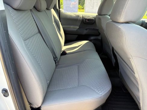 Used 2023 Toyota Tacoma SR AWD/4WD image 33