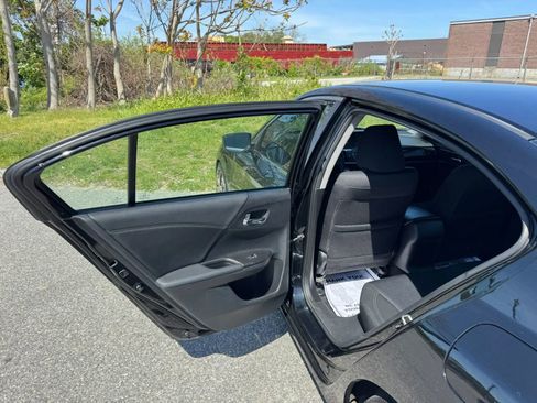 Used 2015 Honda Accord Sport image 12