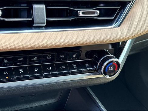 New 2026 Chevrolet Equinox ACTIV FWD image 6