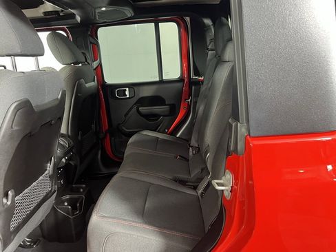 Certified 2024 Jeep Gladiator Rubicon w/ Technology Group image 26