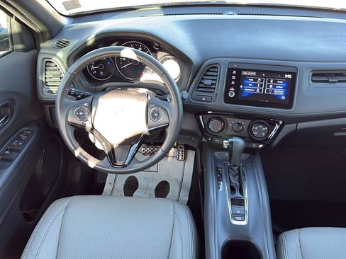 Used 2019 Honda HR-V Sport image 22
