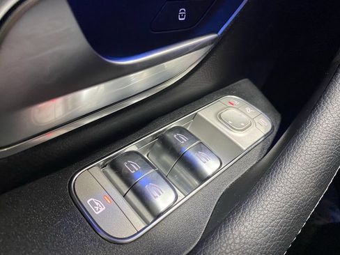 Used 2025 Mercedes-Benz GLS 450 4MATIC w/ AMG Line Exterior image 9