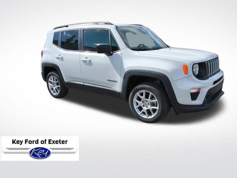 Used 2023 Jeep Renegade Latitude w/ Premium Group AWD/4WD image 1