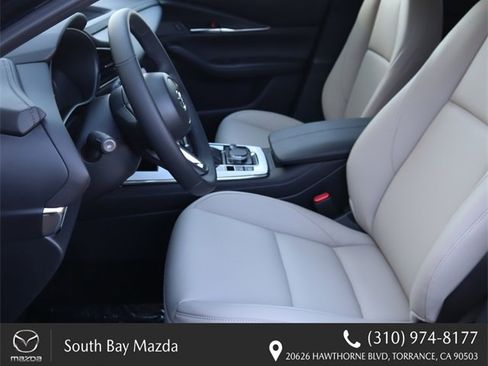 New 2025 MAZDA CX-30 AWD 2.5 S w/ Preferred Package image 13