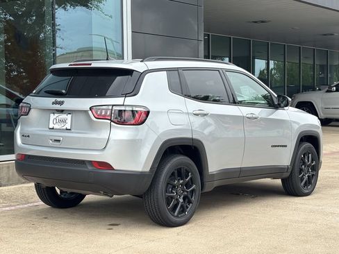 New 2026 Jeep Compass Latitude AWD/4WD image 3
