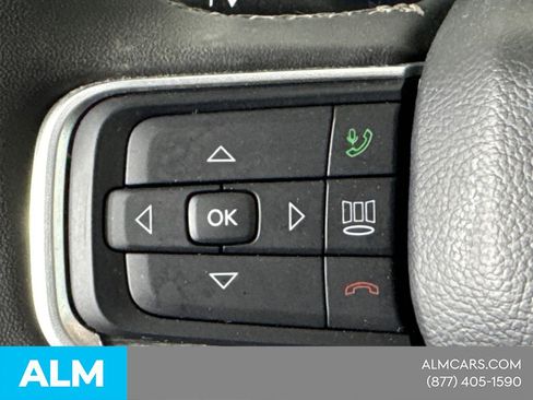 Used 2024 Jeep Wagoneer L Series II RWD image 29