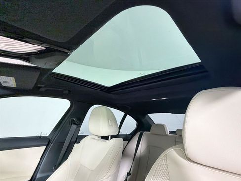 New 2026 BMW 330i Sedan w/ M Sport Package RWD image 46