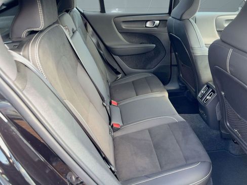 Used 2025 Volvo EC40 Ultra image 25